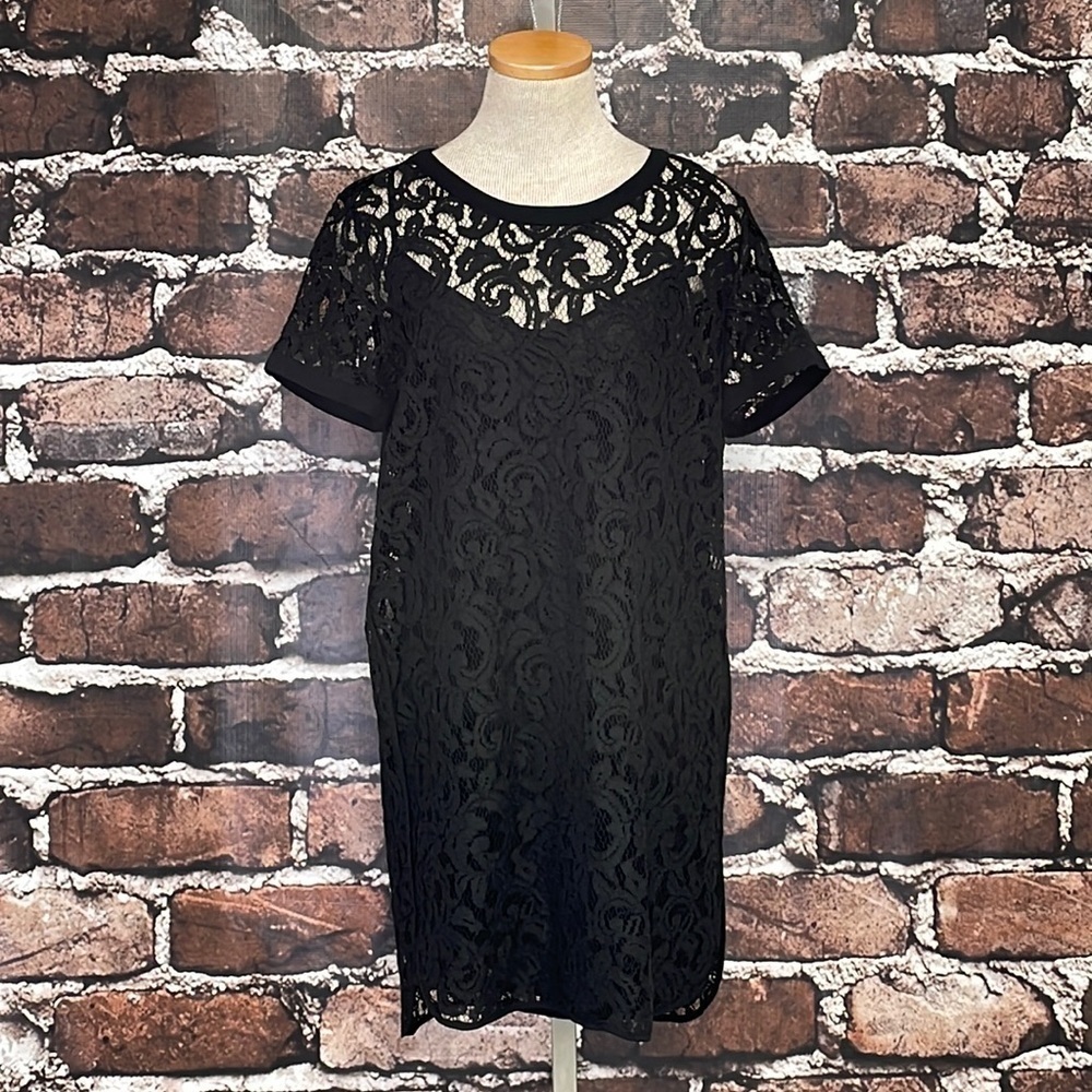 Michael Kors Dress Short Sleeve Knee Length Black Lace Size Medium